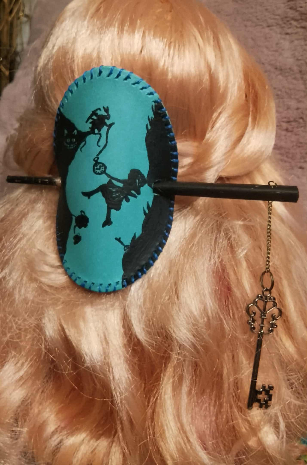 Alice in wonderland - hairpin