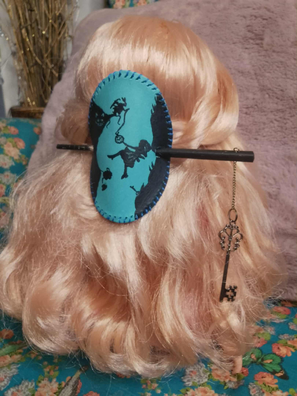 Alice in wonderland - hairpin